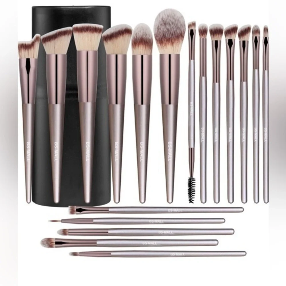 Champagne 18 pcs Brush Set